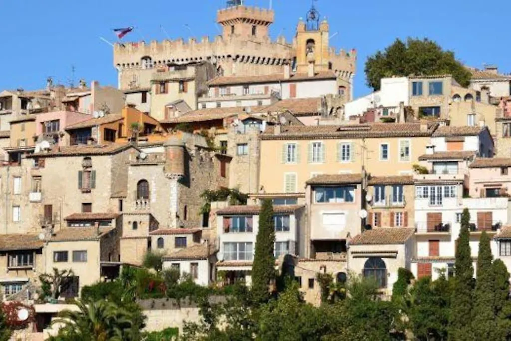 La petite Luciole entre mer et montagne. Cagnes-sur-Mer Appartement